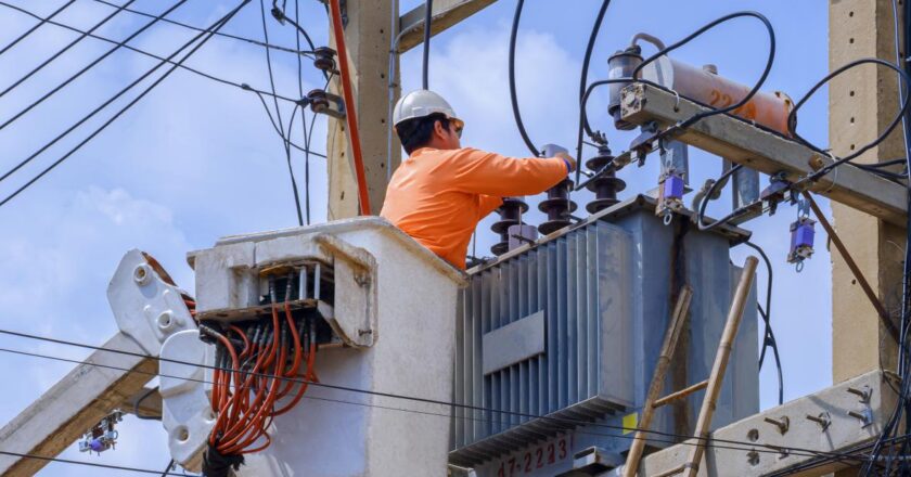 ⚡ El Finde Largo arranca sin luz en City Bell y en La Plata: ¿Por qué?