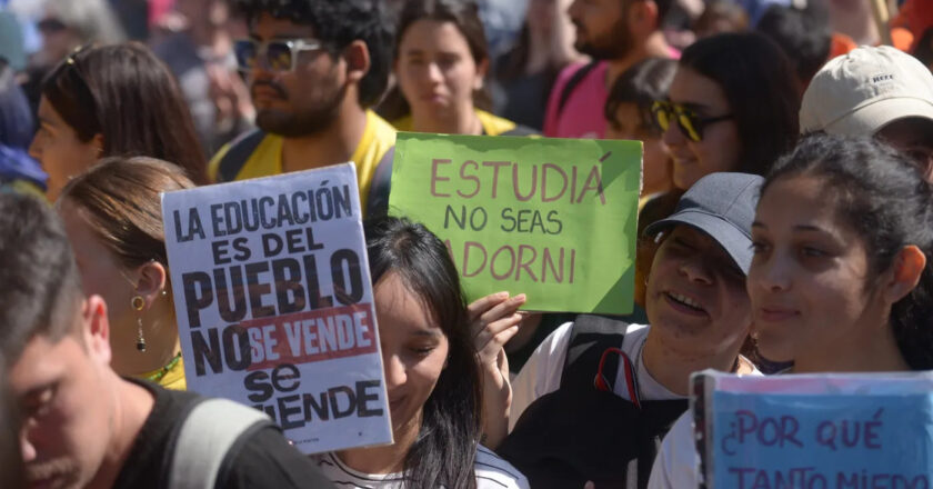 Se activó la “garantía salarial” para los trabajadores nodocentes de las universidades nacionales