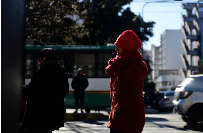 La nieve llegó a la provincia de Buenos Aires: ¿cómo impactará en La Plata la ola polar pronosticada?