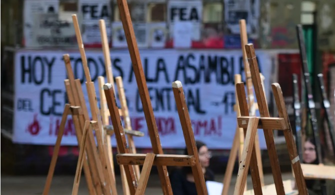 Murió un querido docente de la UNLP y colegas y alumnos lo despidieron con dolor en las redes sociales