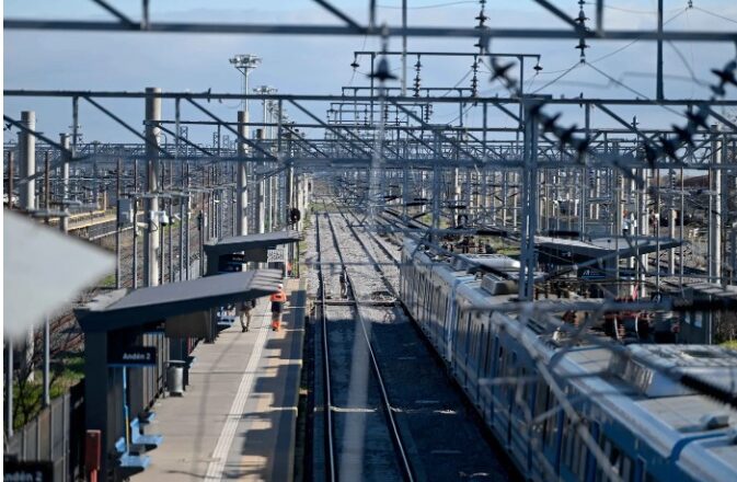 Tren Roca: la Defensoría Ciudadana reclamó una solución “urgente” para los platenses que usan el transporte