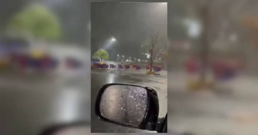 la curiosa “carrera de changuitos” que se desató en el Carrefour de La Plata en medio del temporal