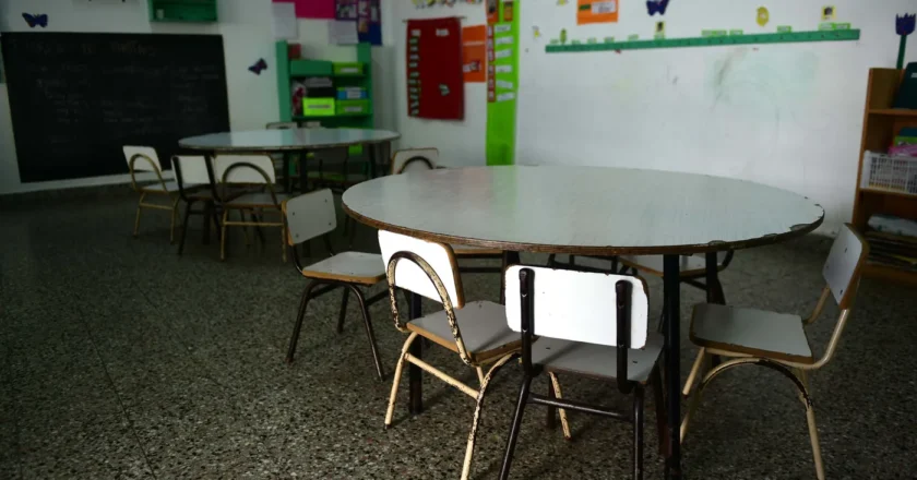 Una auxiliar de jardín de Etcheverry se descompensó y murió en pleno horario de clases