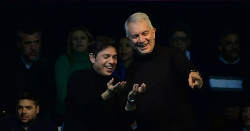 El mensaje de Axel Kicillof para Julio Alak en medio de la contundente victoria de Fuerza Patria