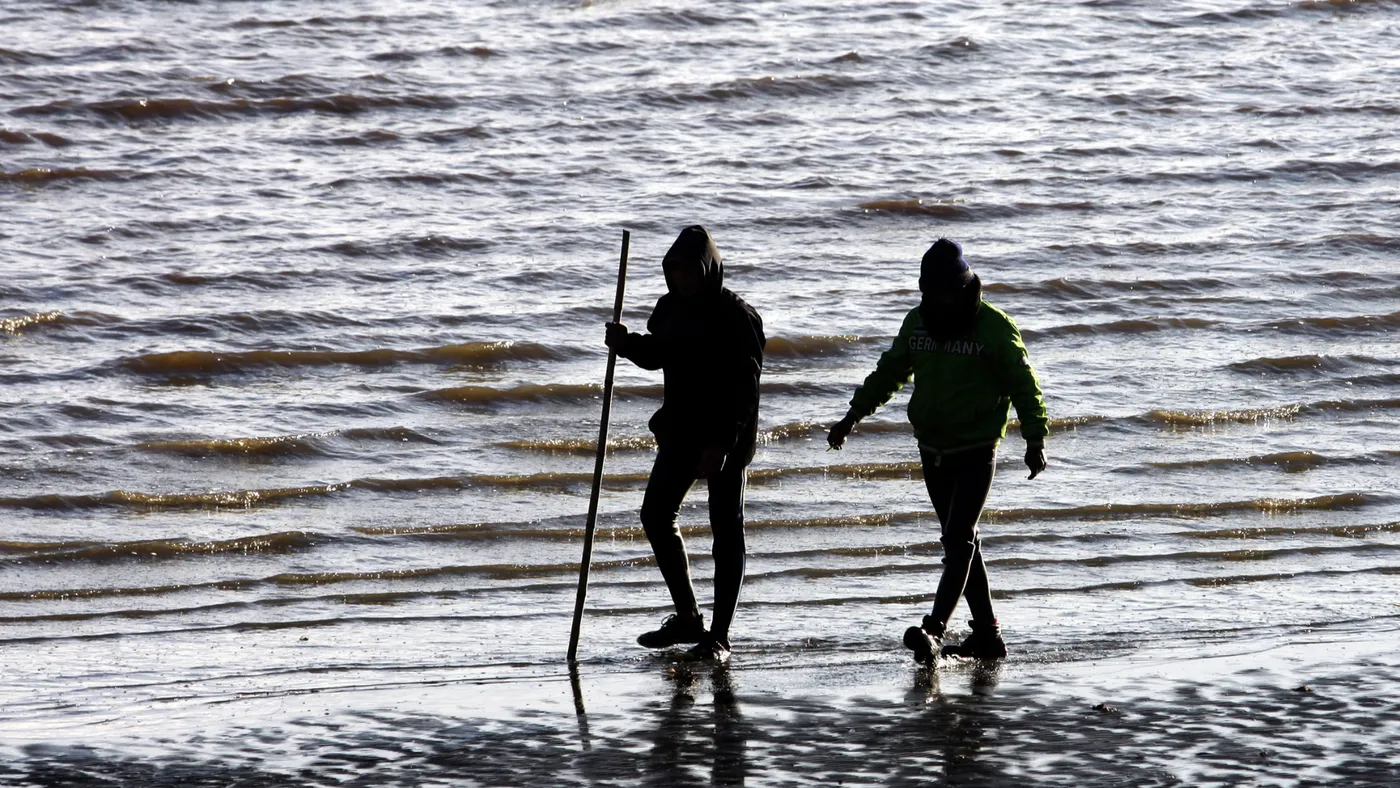 Continúa la búsqueda de los pescadores perdidos en el Río de la Plata y suman rastrillajes en Ensenada
