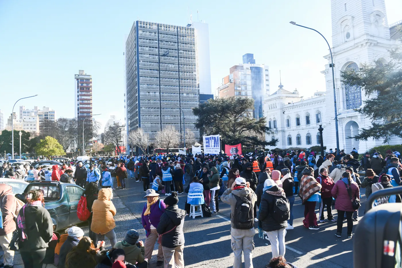 Cooperativistas de La Plata reclamaron frente a la Municipalidad por la continuidad de sus puestos de trabajo
