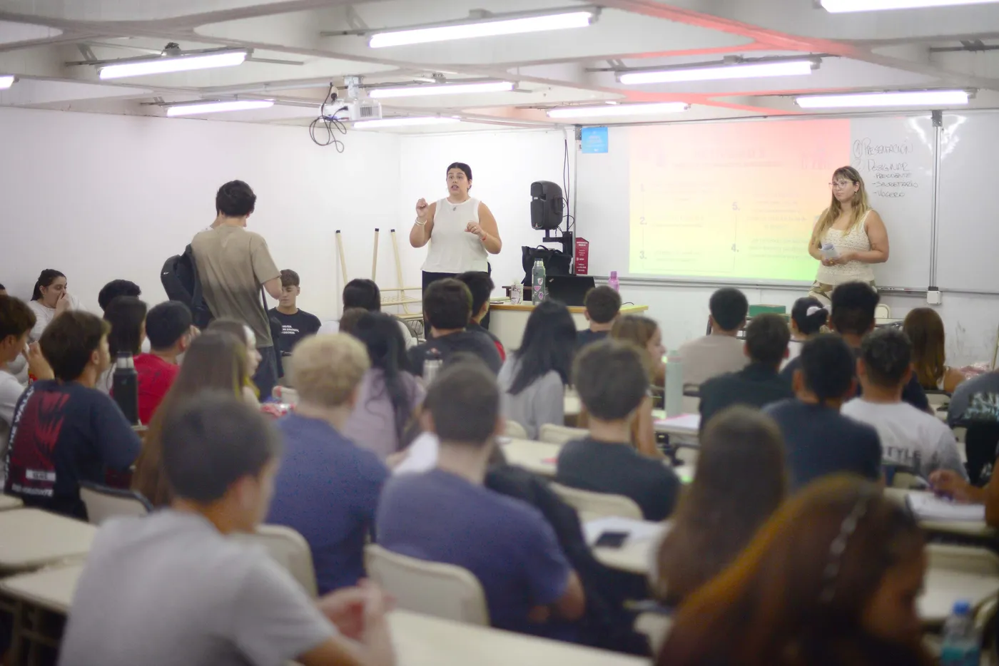 CONADU aceptó la oferta del Gobierno y los docentes universitarios cobrarán con aumento