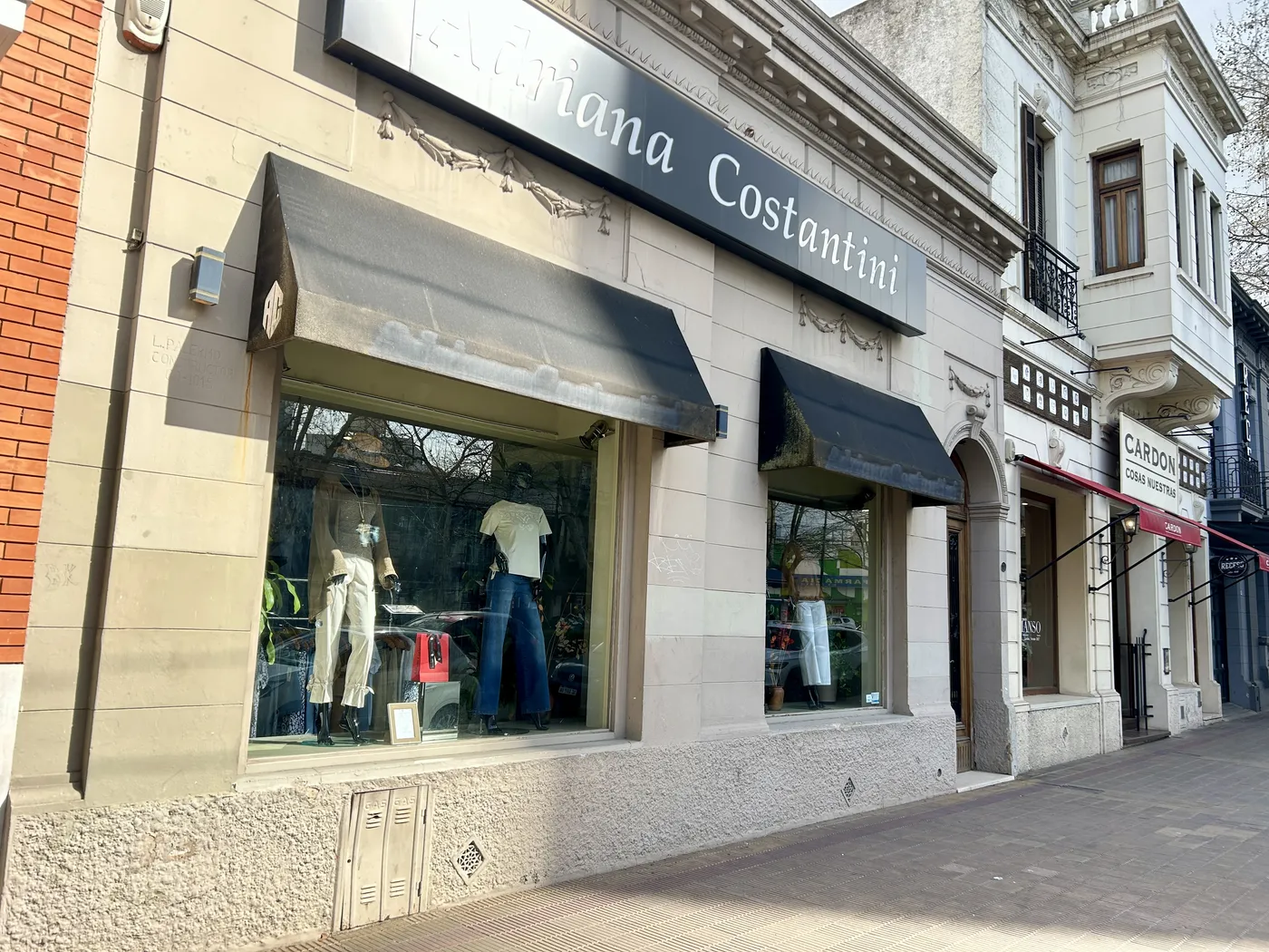 Tras 14 años, cierra otra marca de ropa de lujo en La Plata y se despide con liquidación total