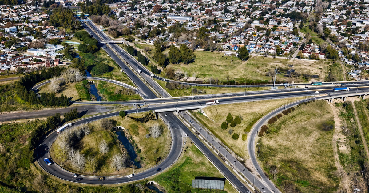 Cierran el acceso a Punta Lara desde la Autopista La Plata-Buenos Aires y habrá un desvío
